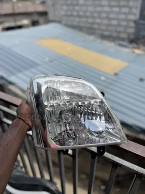 Isuzu De Max Old Type Headlight Pair