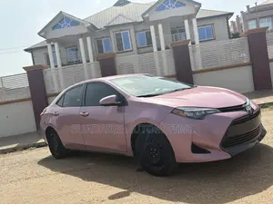 Toyota Corolla 2018 Pink