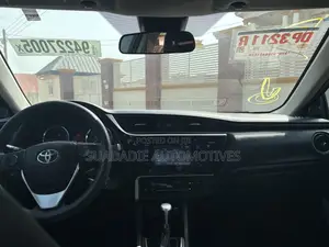 Toyota Corolla 2018 Pink