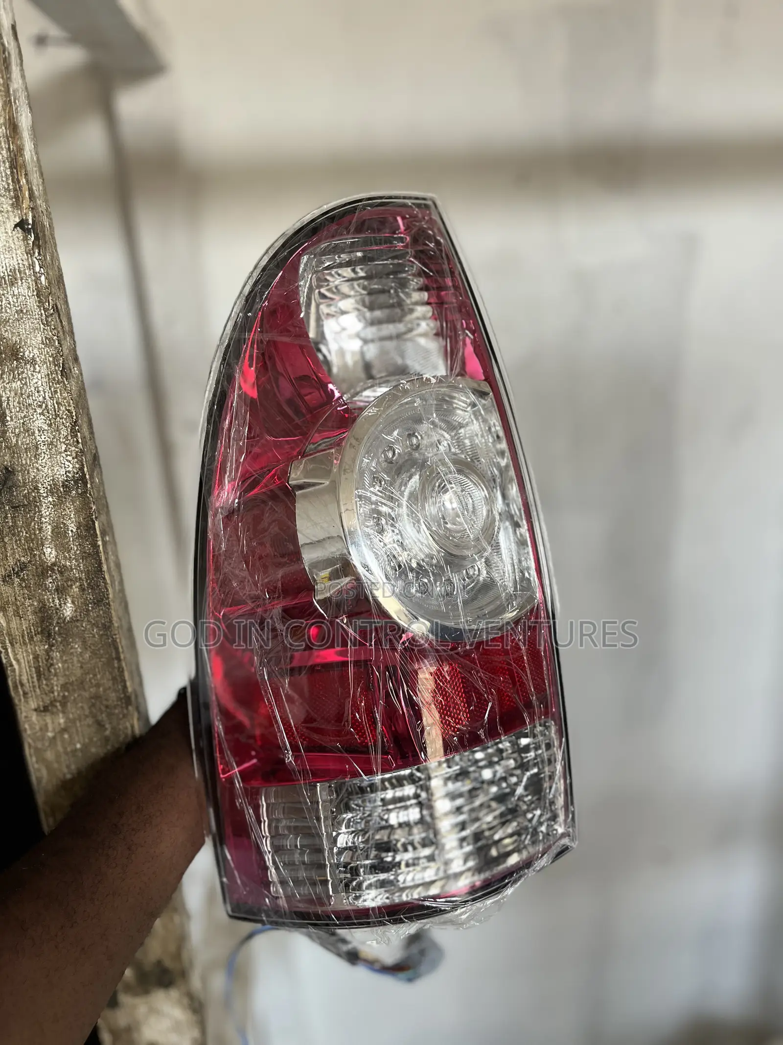 Tacoma 2010-2012 Tail Light Pair