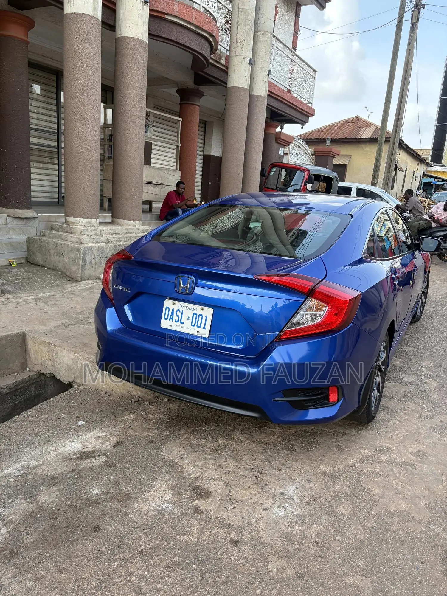 Honda Civic LX 4dr Sedan (2.0L 4cyl) 2017 Blue