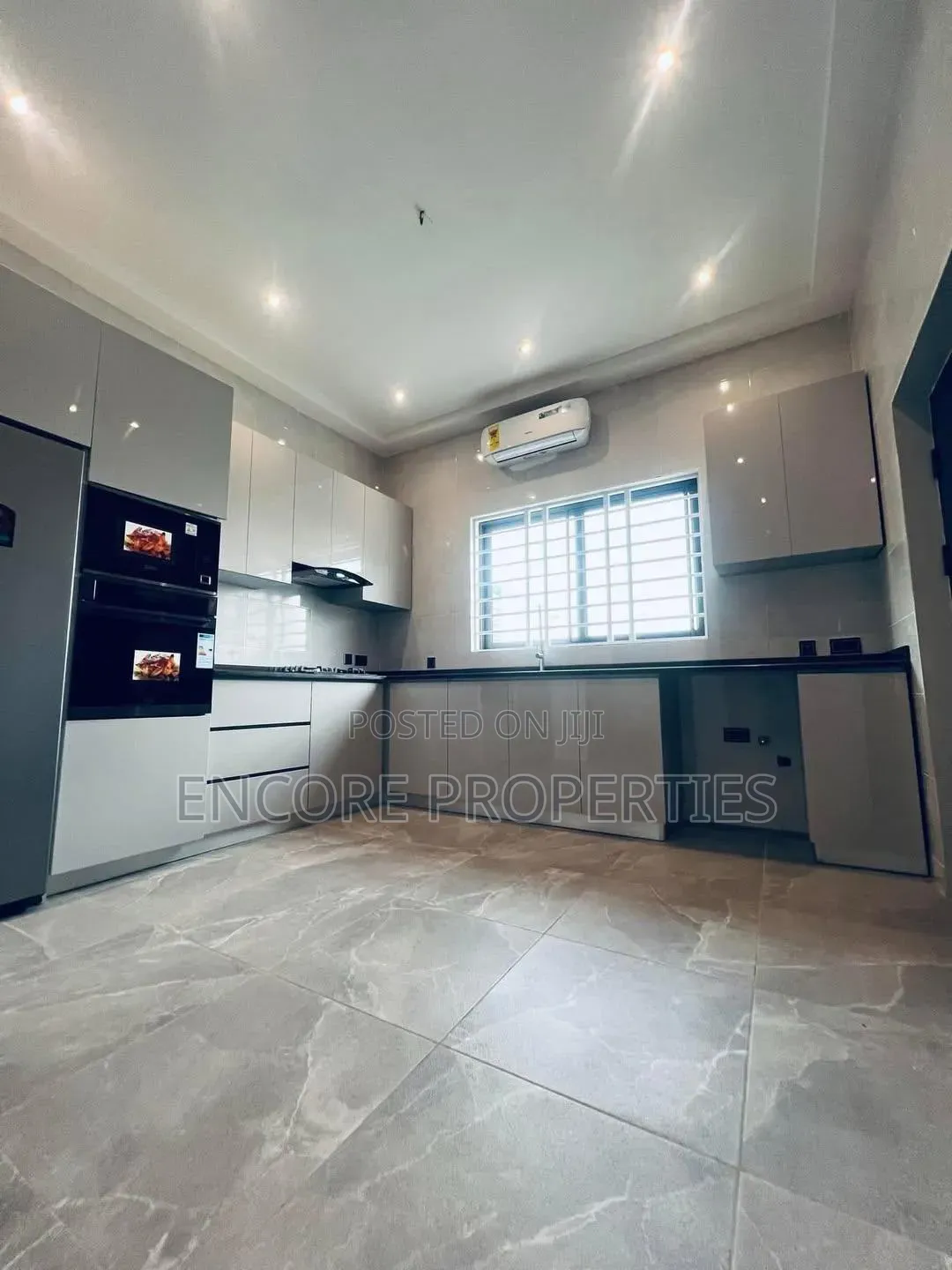 4bdrm House in Ogbojo, American House for sale