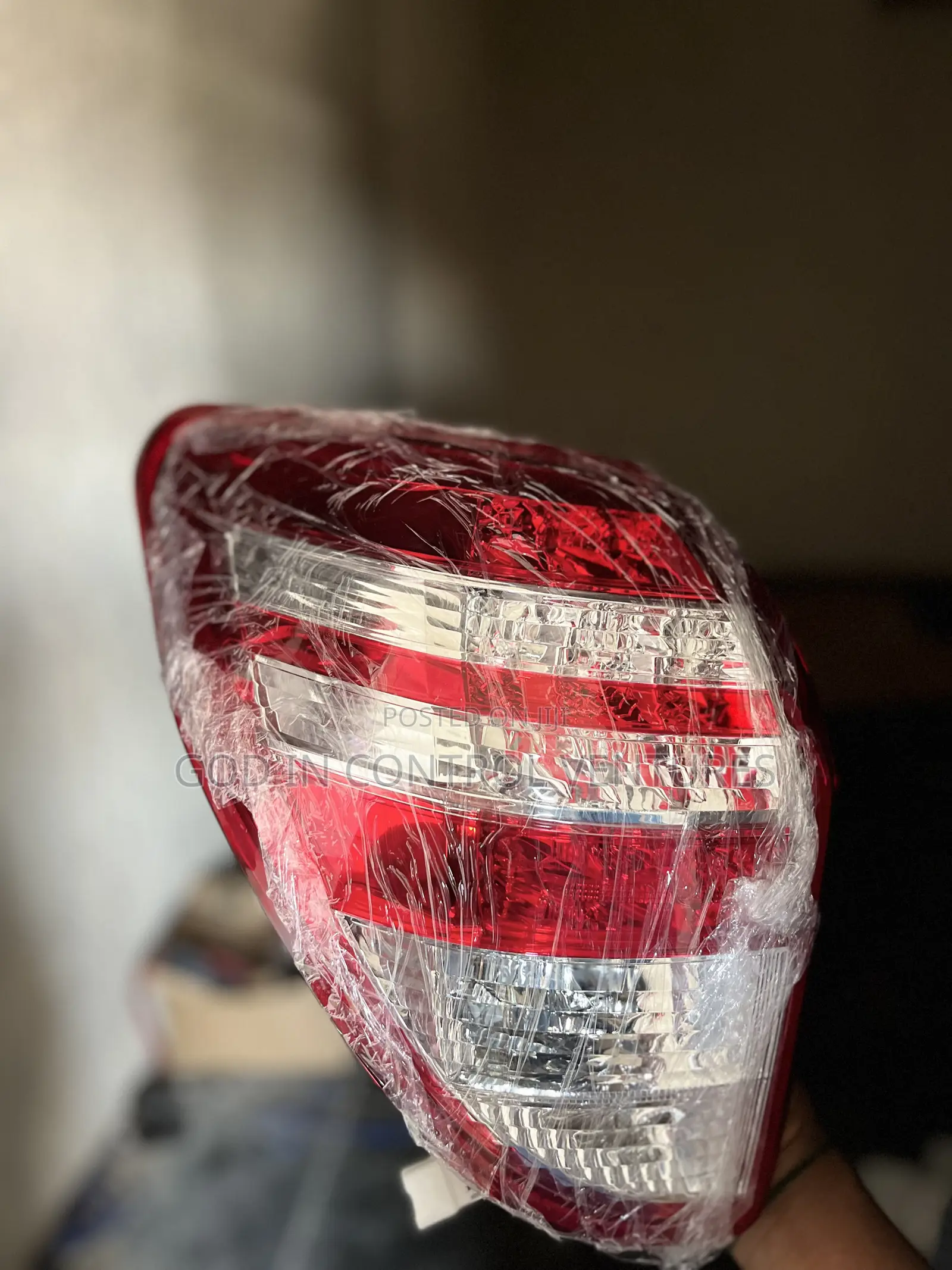 Rav4 2010-2012 Tail Light Pair