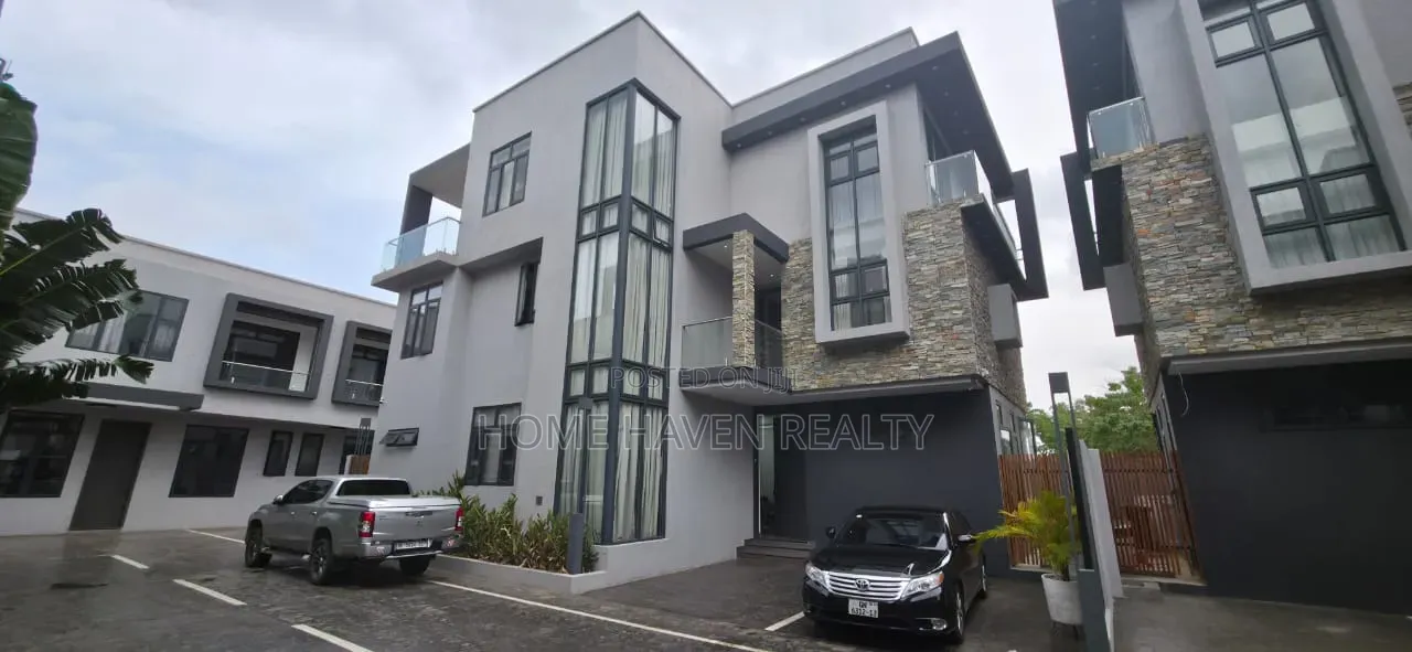 Furnished 4bdrm House in Cantonment, DVLA Area for rent