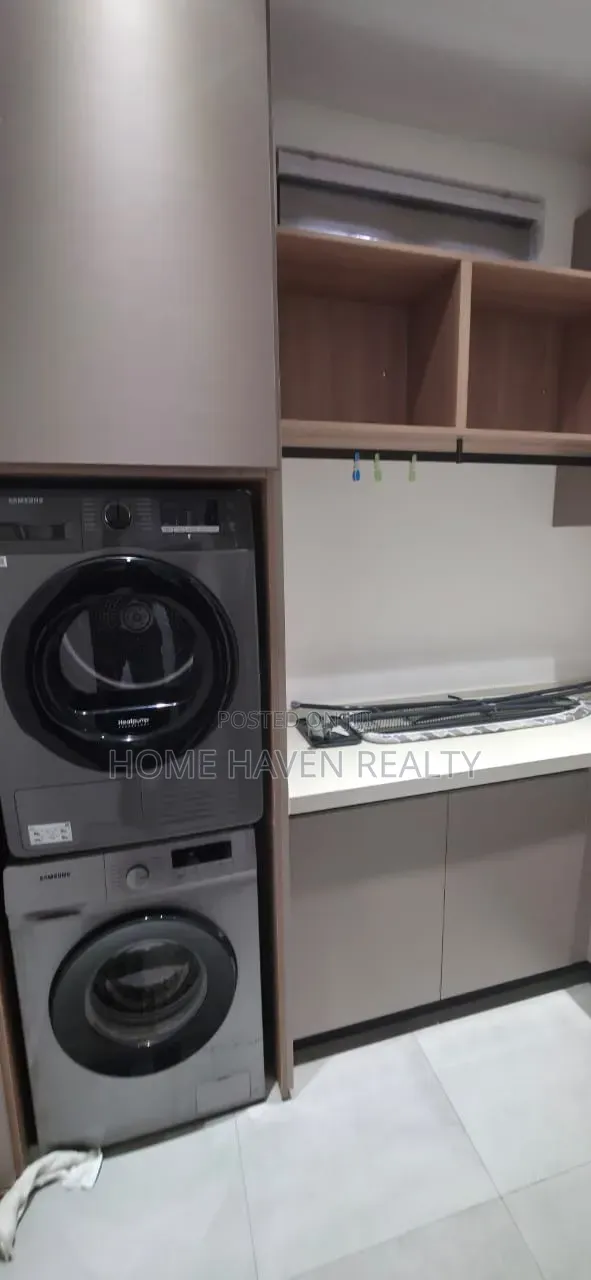 Furnished 4bdrm House in Cantonment, DVLA Area for rent