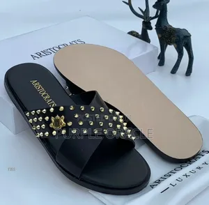 Aristocrats Luxury Gold-Studded Cross Slides