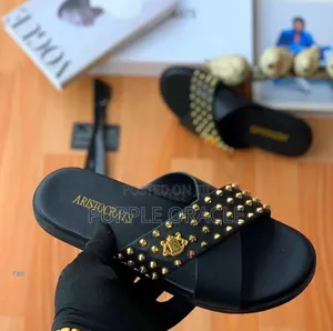 Aristocrats Luxury Gold-Studded Cross Slides