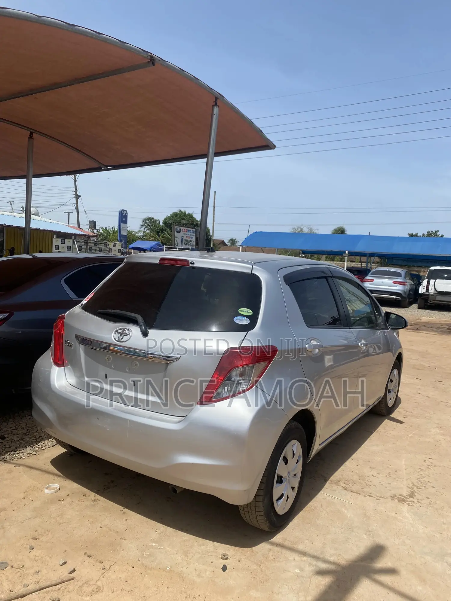 Toyota Vitz 1.3 FWD 5dr 2013 Silver