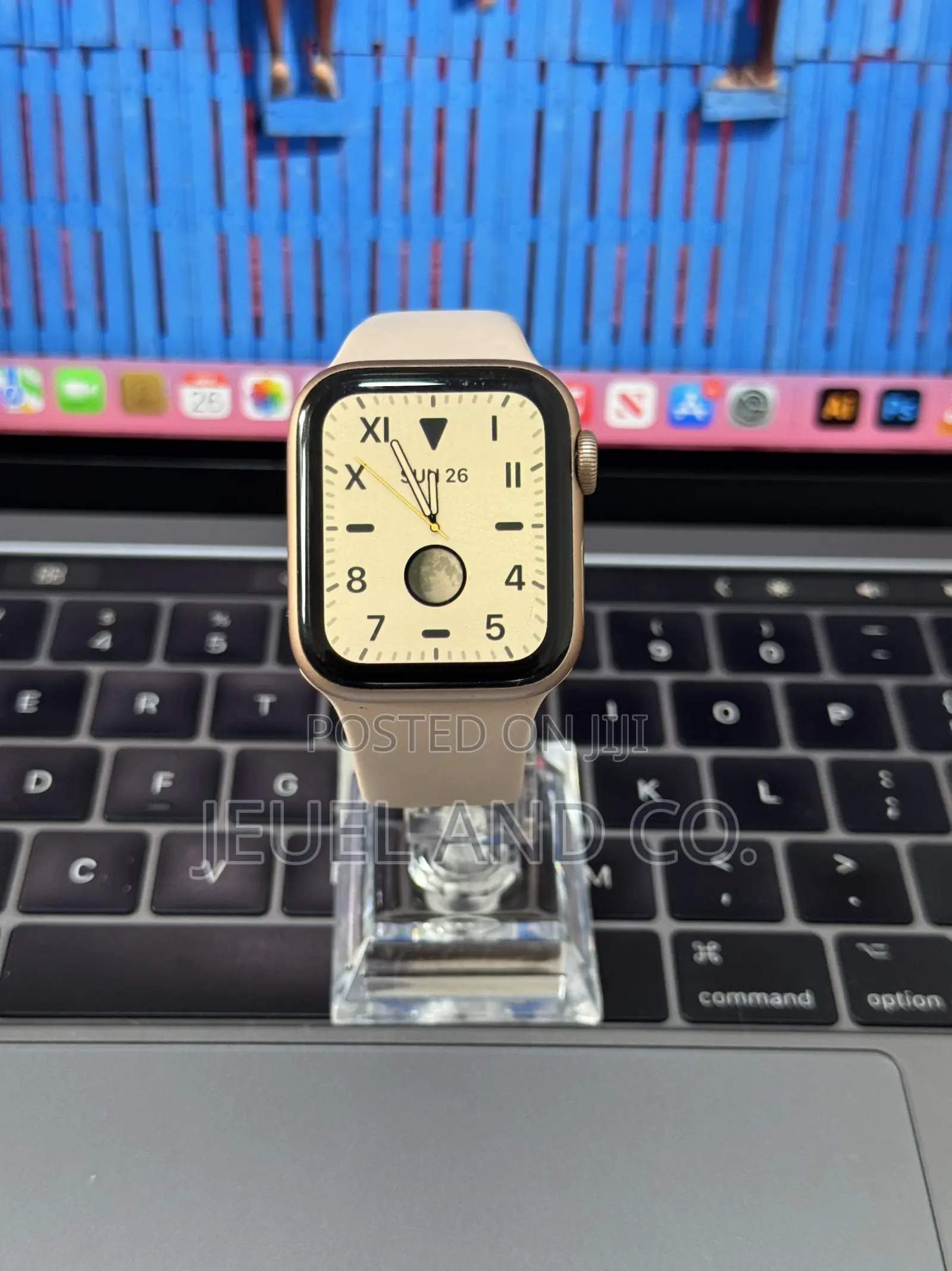 Apple Watch Series 4 40mm GPS + Cellular