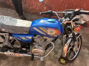 New Royal RY125 2025 Blue