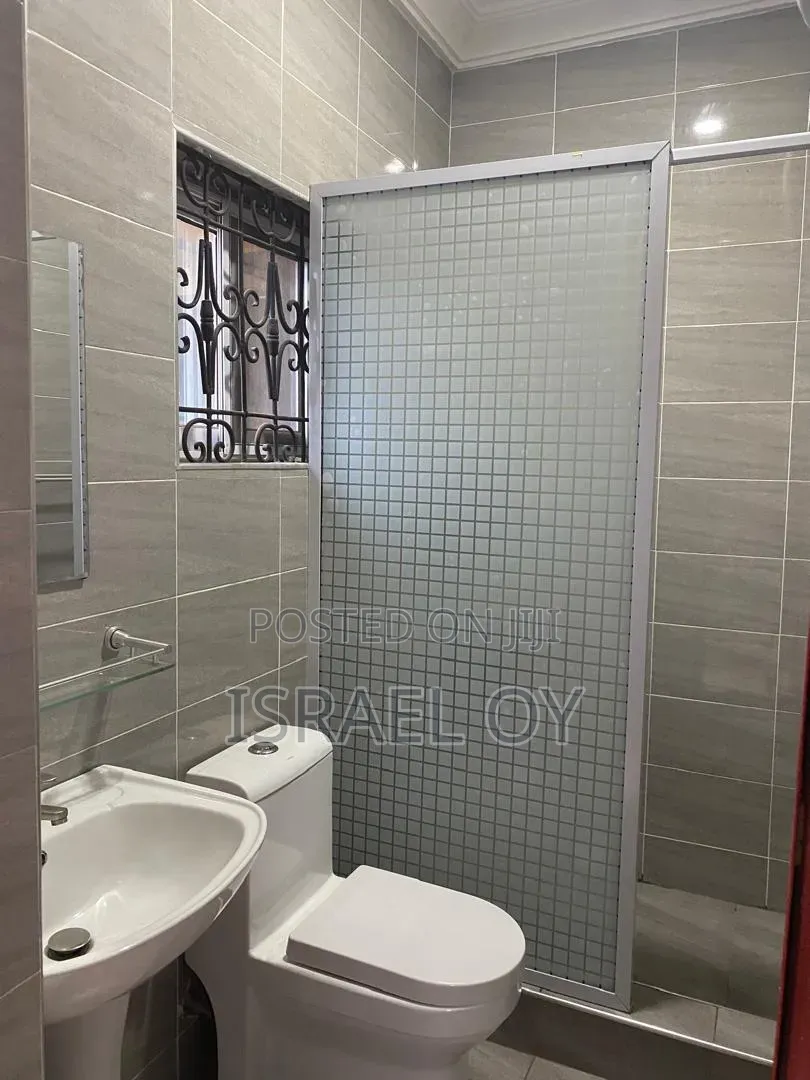 2bdrm Apartment in Adjiringanor, Adjiriganor for rent