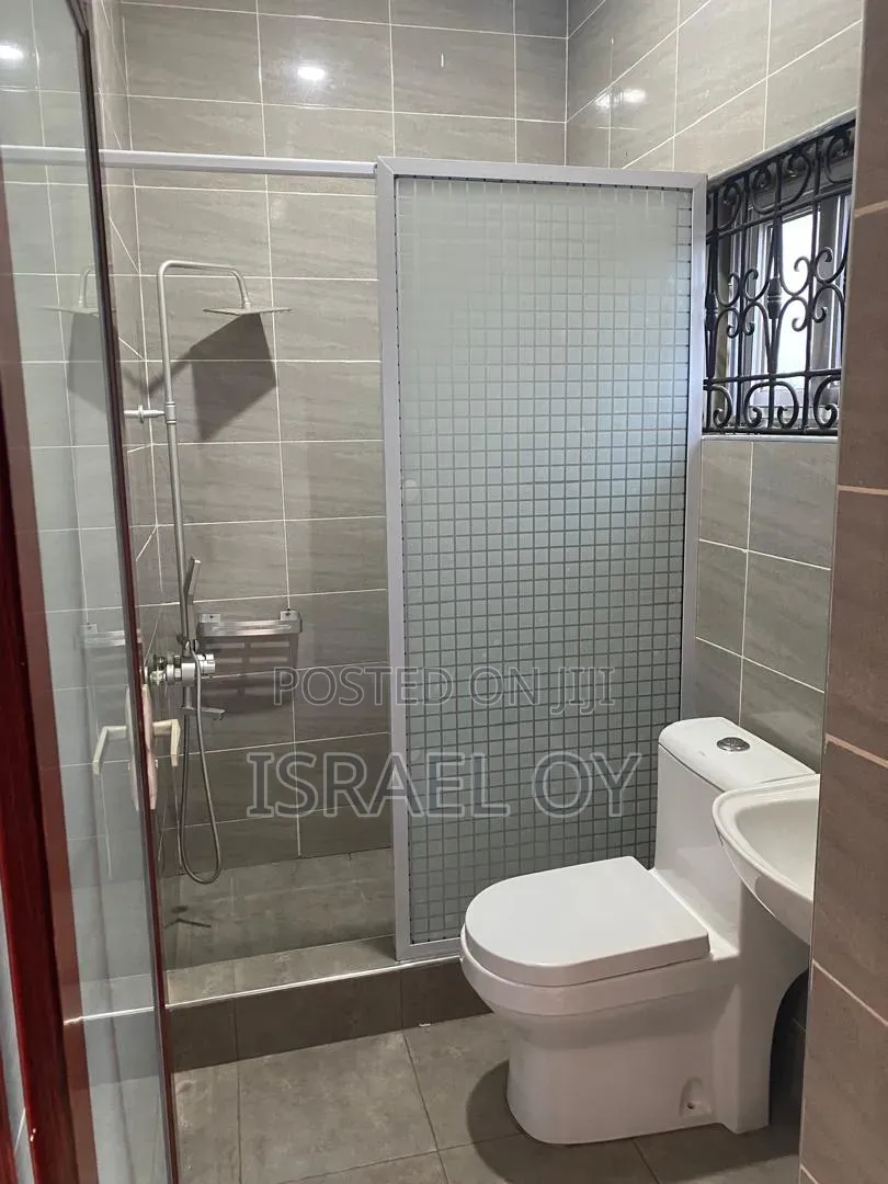 2bdrm Apartment in Adjiringanor, Adjiriganor for rent