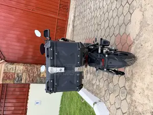 Honda CB 2023 Black