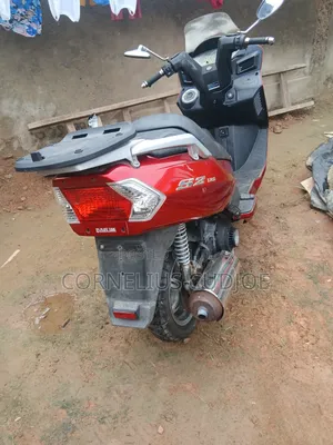 Daelim S2 125 FI 2014 Red