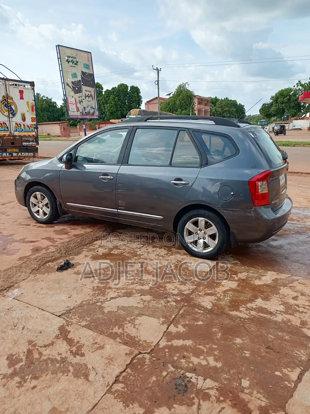 Kia Rondo EX 2009 Gray