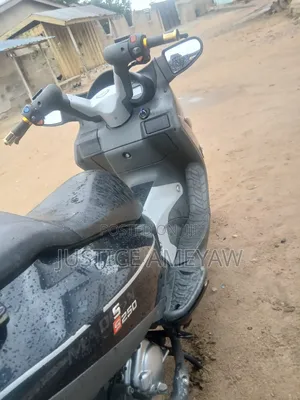 Yamaha 2016 Black