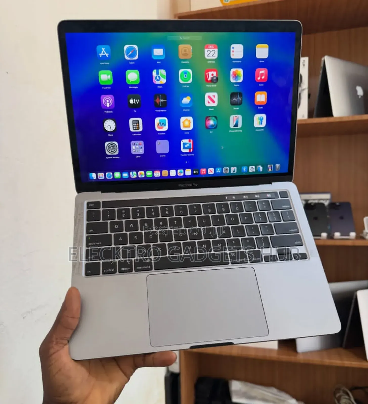 Laptop Apple MacBook Pro 2020 16GB Intel Core i5 SSD 512GB