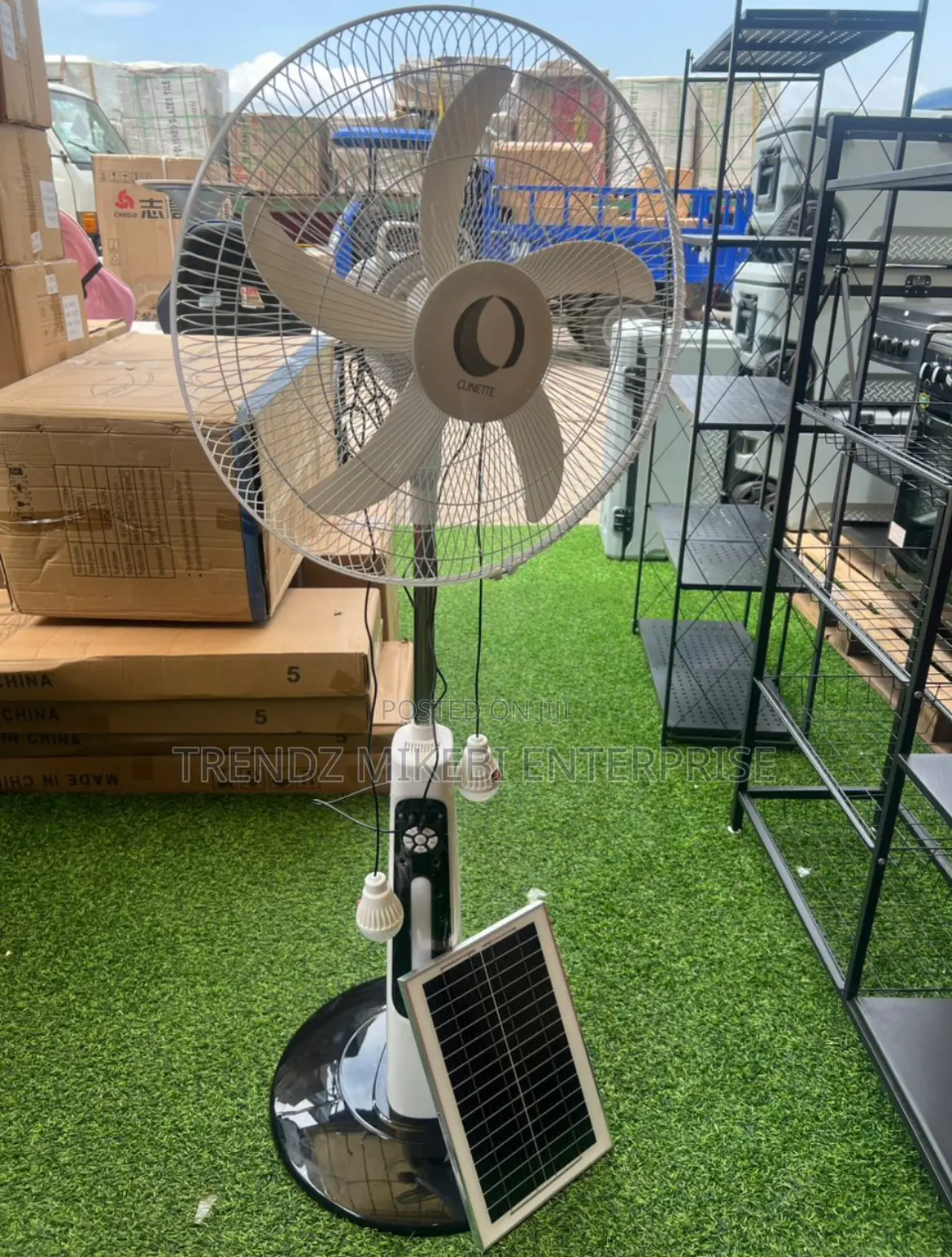 Rechargeable Solar/Electric Standing Fan With Solar Panels-18 Inches