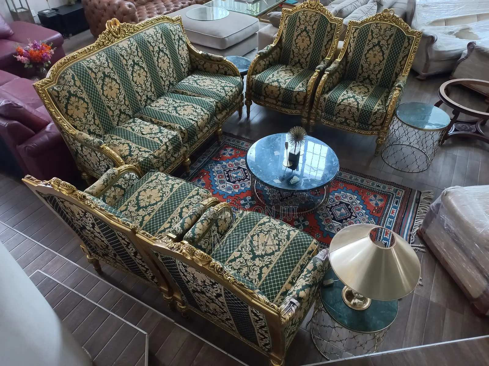 Minabas Furniture