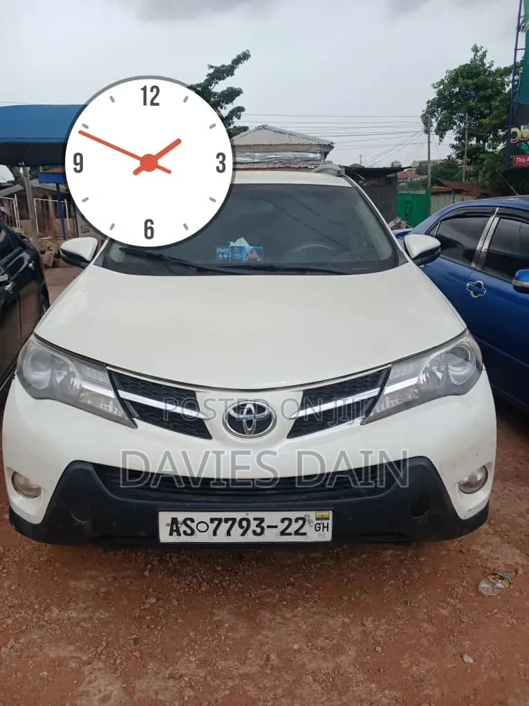 Toyota RAV4 LE 4dr SUV (2.5L 4cyl 6A) 2015 White