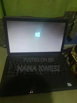 Laptop Lenovo G550 4GB Intel Celeron HDD 500GB