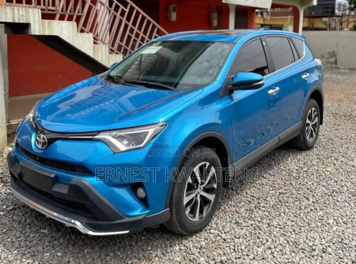 Toyota RAV4 2018 Blue