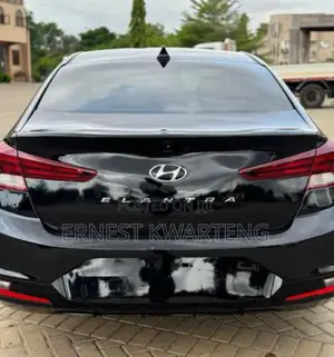 Hyundai Elantra 2019 Black