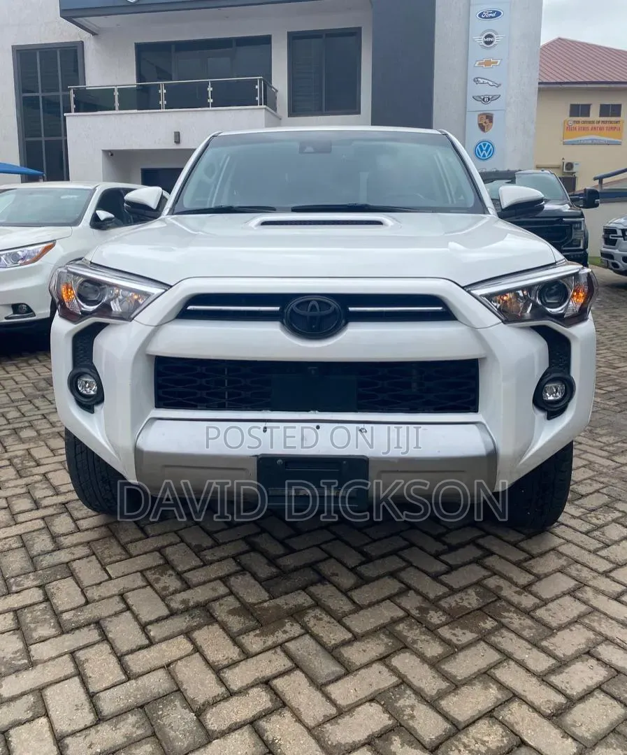 Toyota 4-Runner TRD Off Road 2021 White