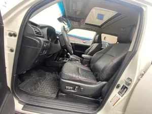 Toyota 4-Runner TRD Off Road 2021 White