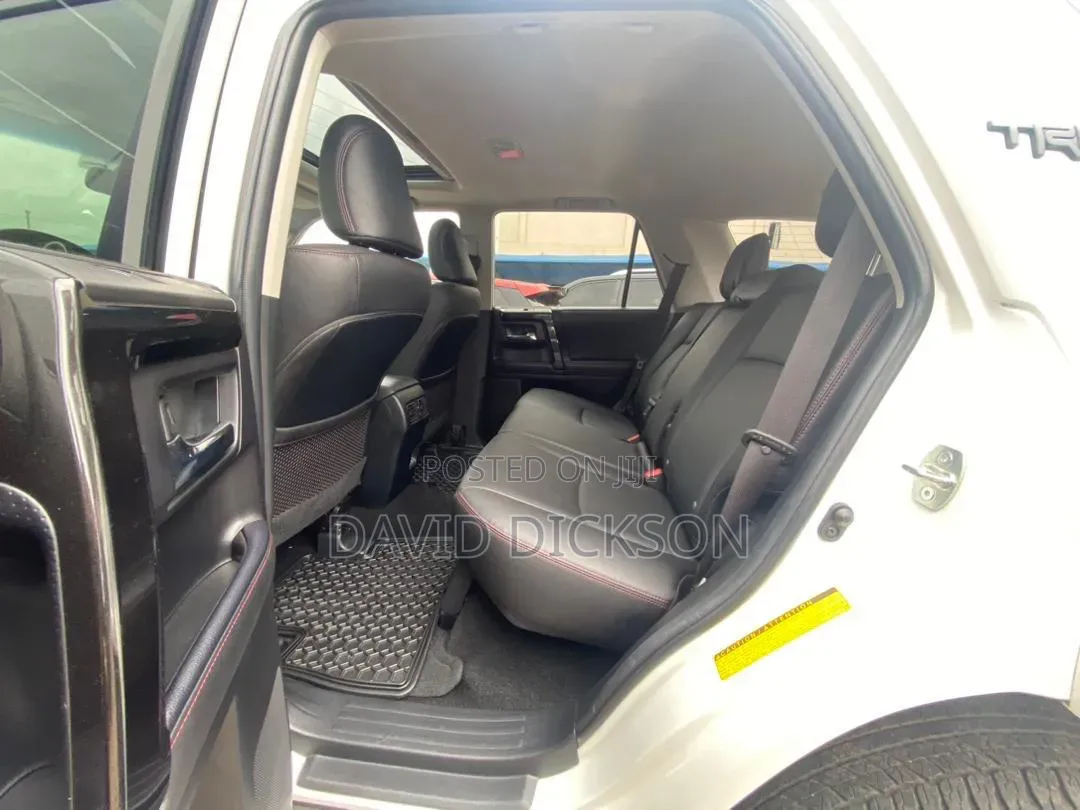 Toyota 4-Runner TRD Off Road 2021 White