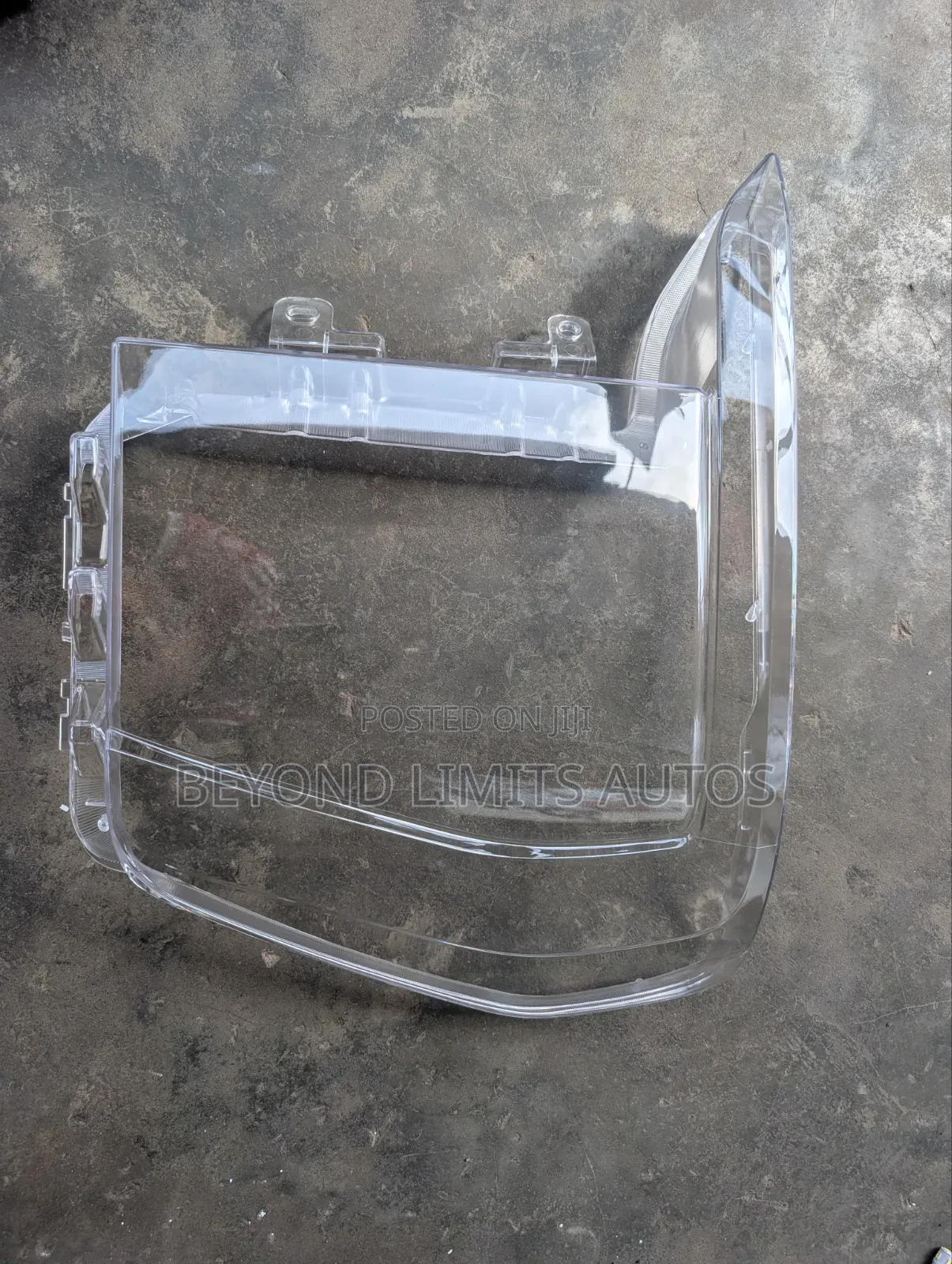 Ford F-150 2019,2020,2021,2022,2022 Headlight Glass / Cover