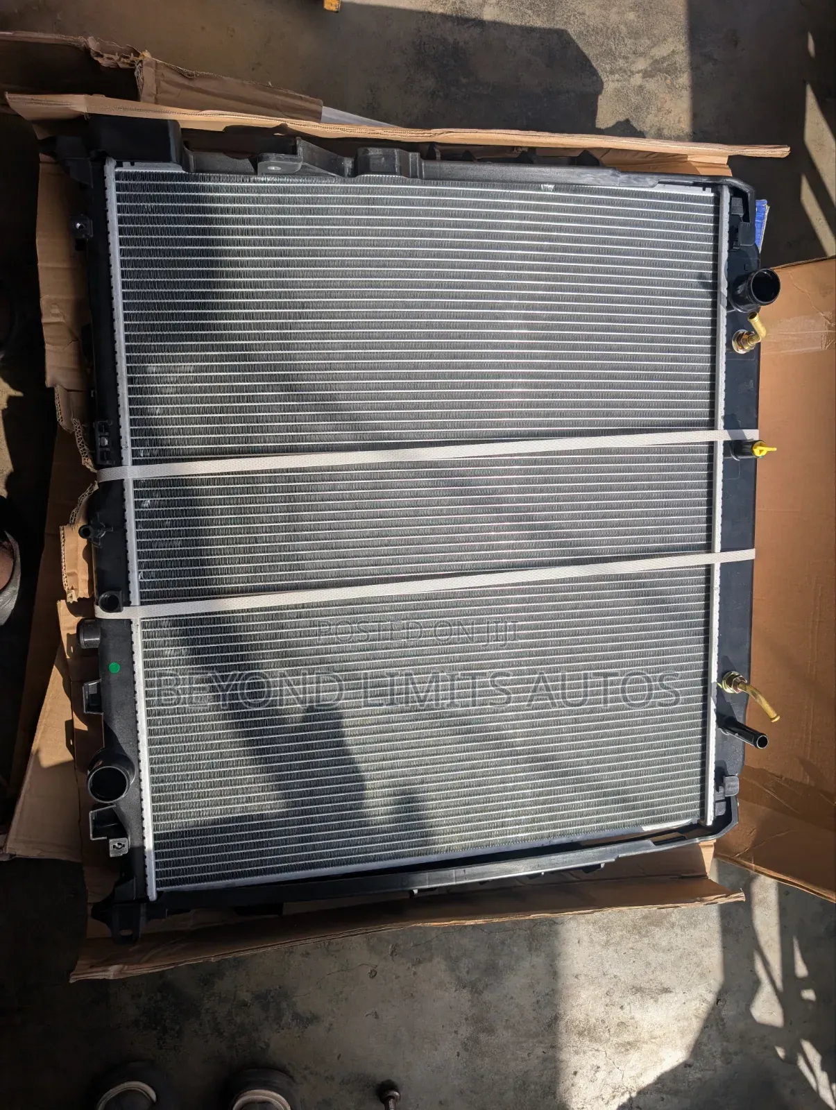 Toyota Tundra 2022,2023,2024 Brand New Radiator / Water Tank