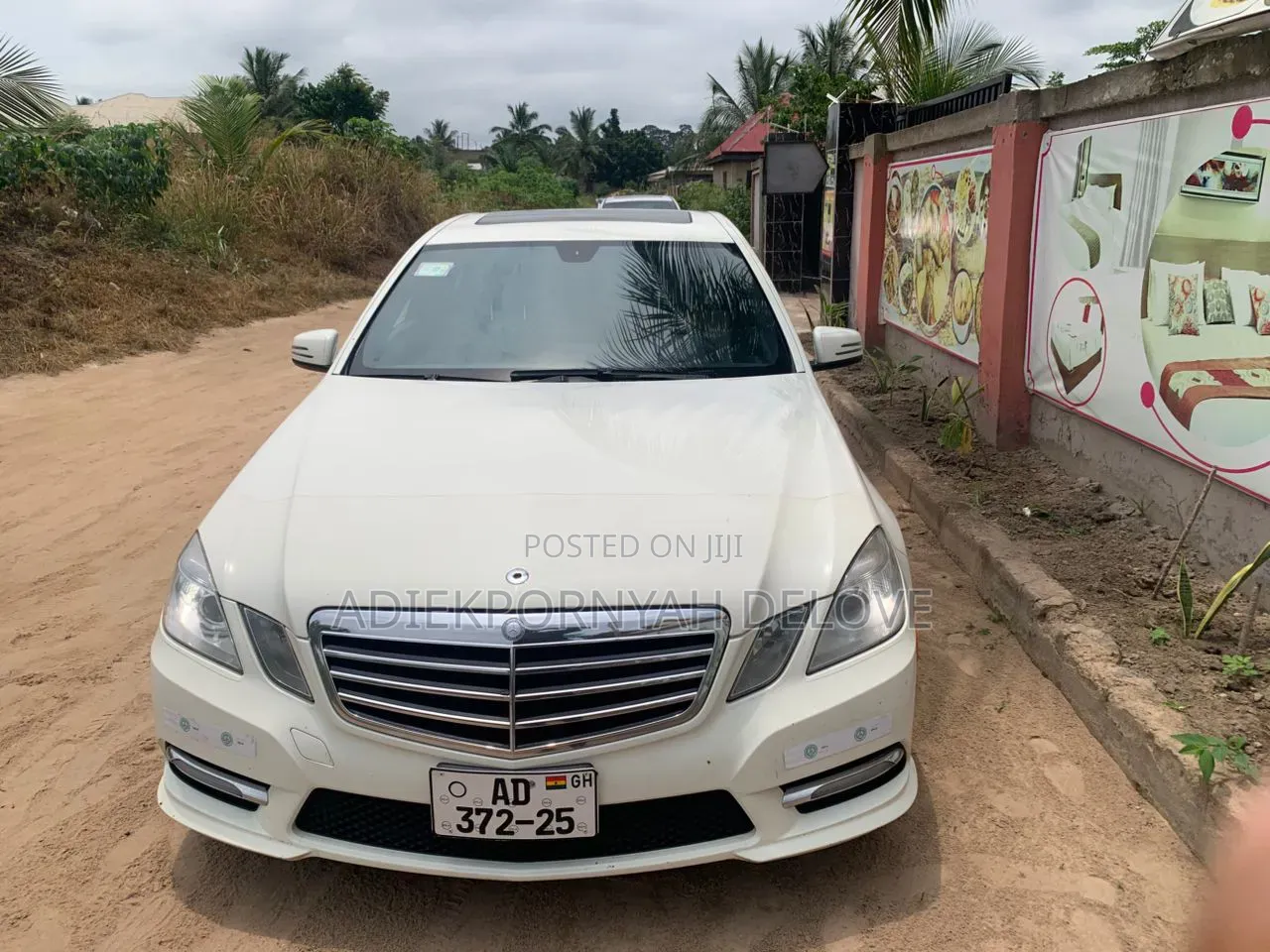 Mercedes-Benz E350 2012 Off white