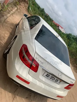 Mercedes-Benz E350 2012 Off white