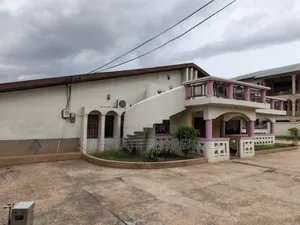 5bdrm House in Near Ayeduase, Kumasi Metropolitan for sale
