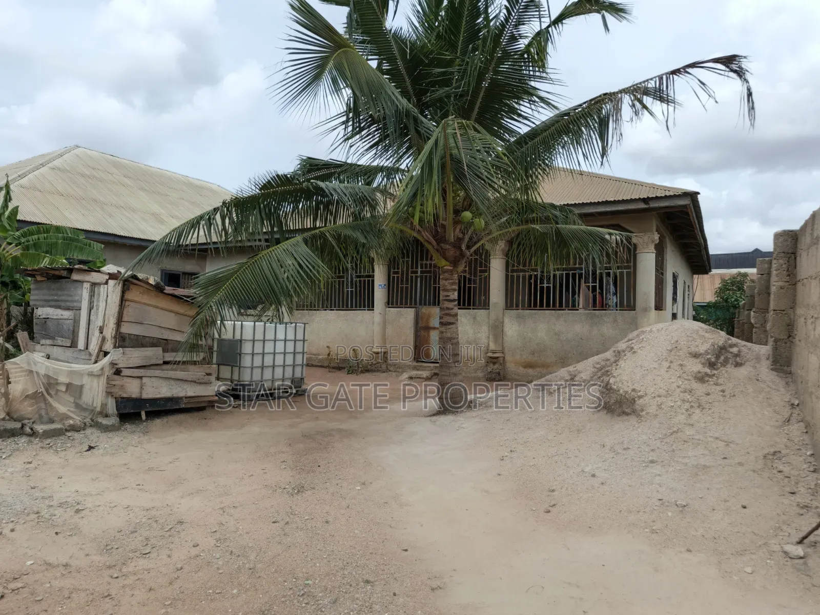 4bdrm House in Kenyasi Nwamasi, Kumasi Metropolitan for sale