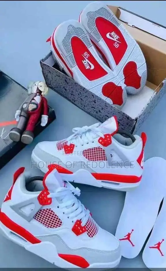 Jordan 4 Sb Red/White Sneakers