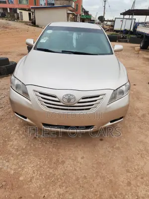 Toyota Camry 2009 Gold