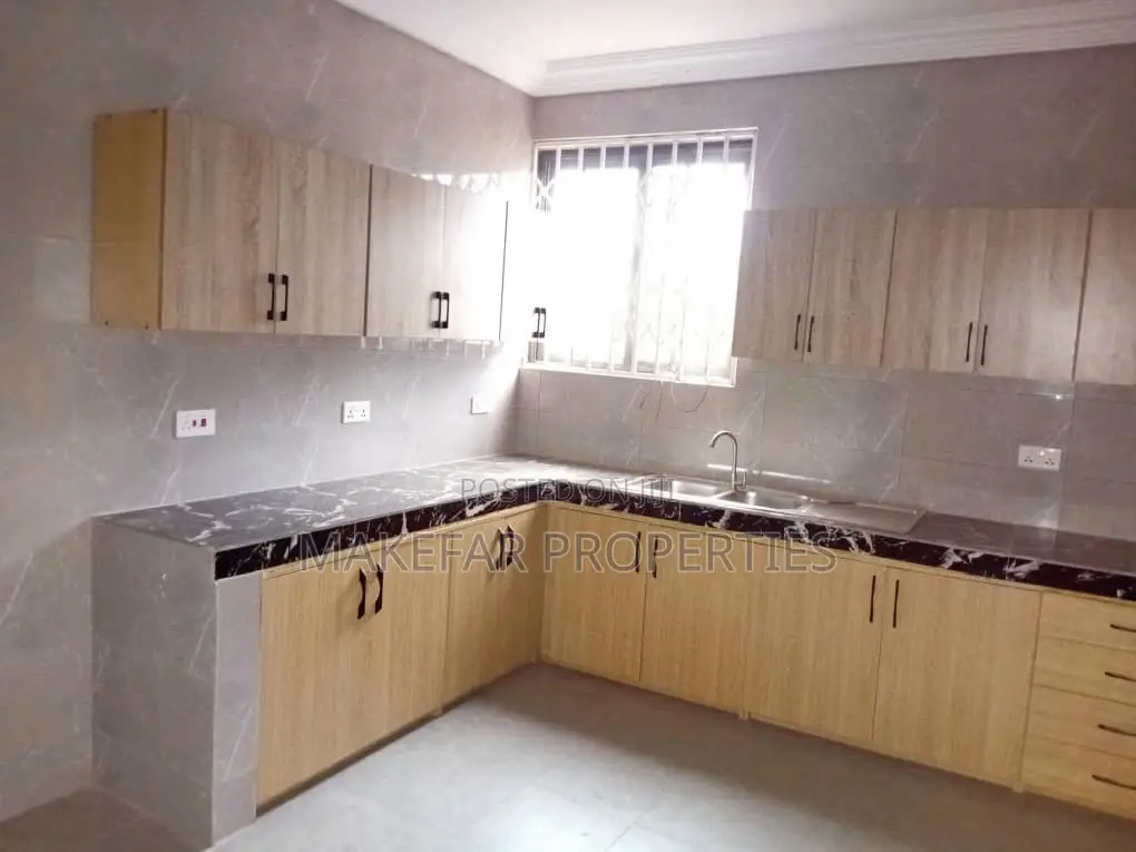 2bdrm Apartment in Madina for rent