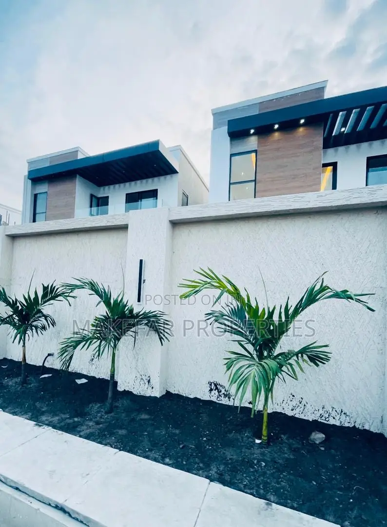 4bdrm House in East Legon for sale