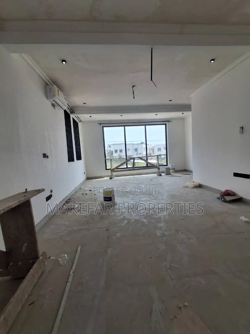 4bdrm House in East Legon for sale