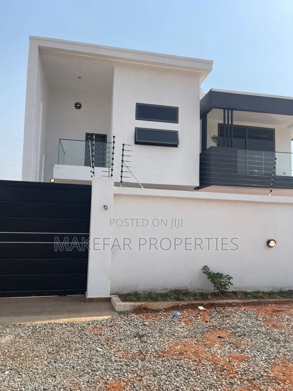 4bdrm House in Lake Side Estate for sale