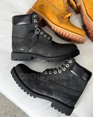 Original Louis Vuitton Timberland Boots Black