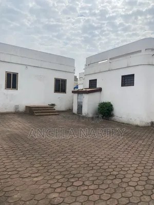 5bdrm House in Achimota, Accra Metropolitan for sale