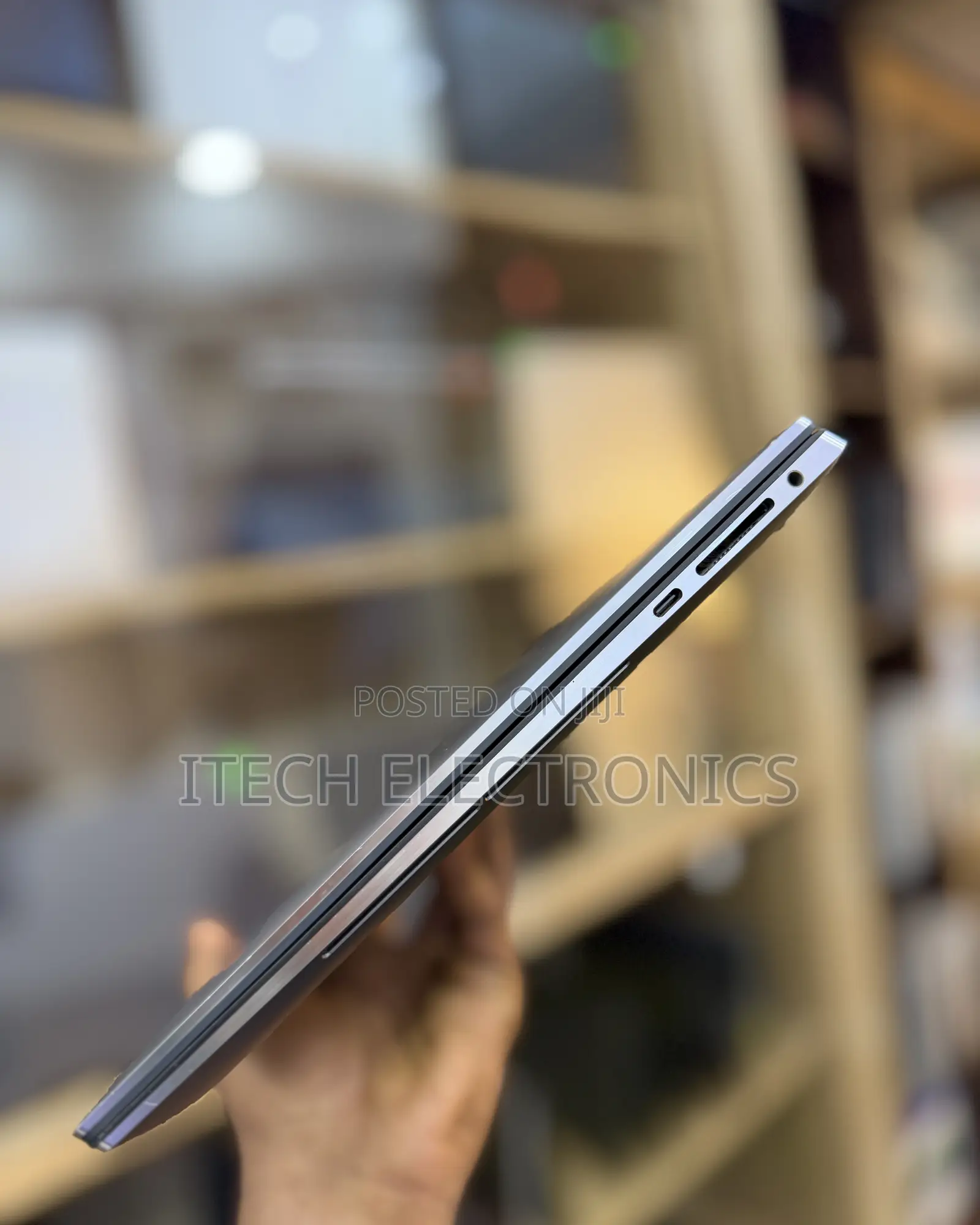 Laptop Dell Precision 5560 32GB Intel Core i7 SSD 512GB
