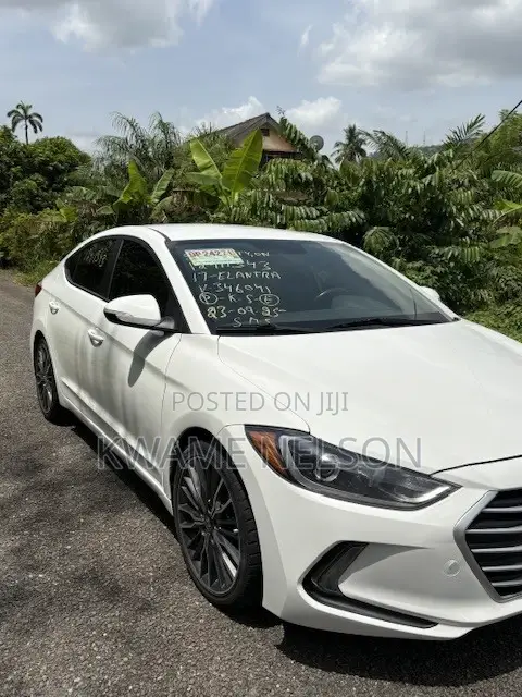 Hyundai Elantra Value Edition Sedan FWD (2.0L 4cyl 6A) 2017 White