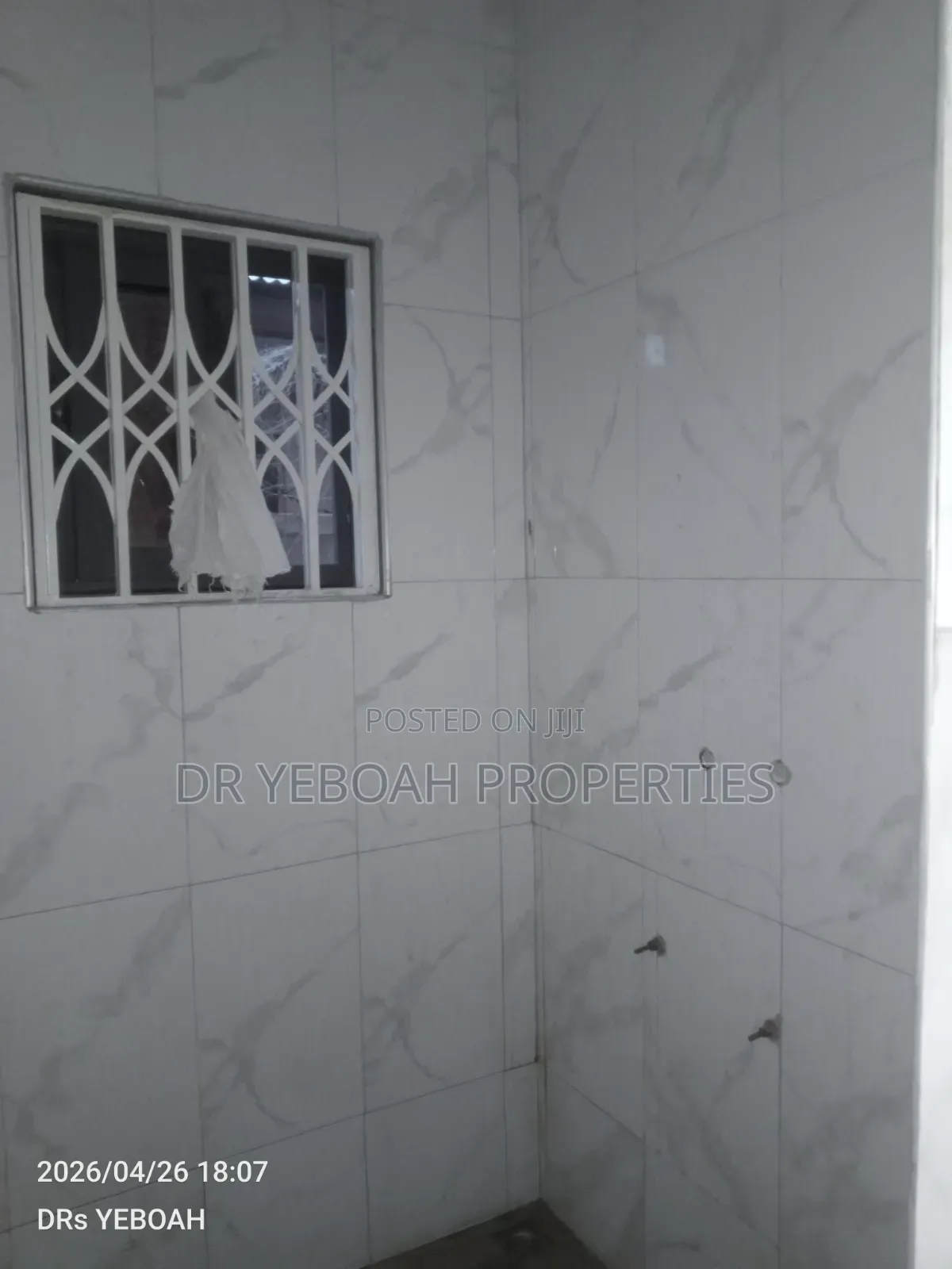 3bdrm House in Spintex Coastal:- 3, Coca Cola for rent
