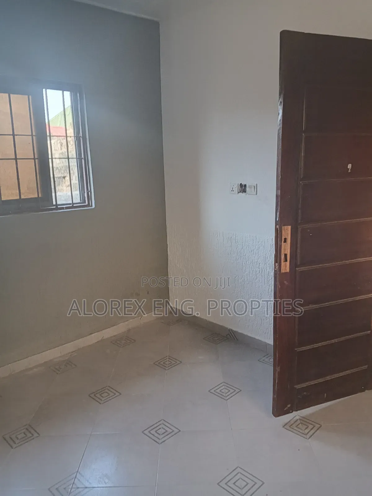 1bdrm Apartment in Adenta, Frafraha for rent