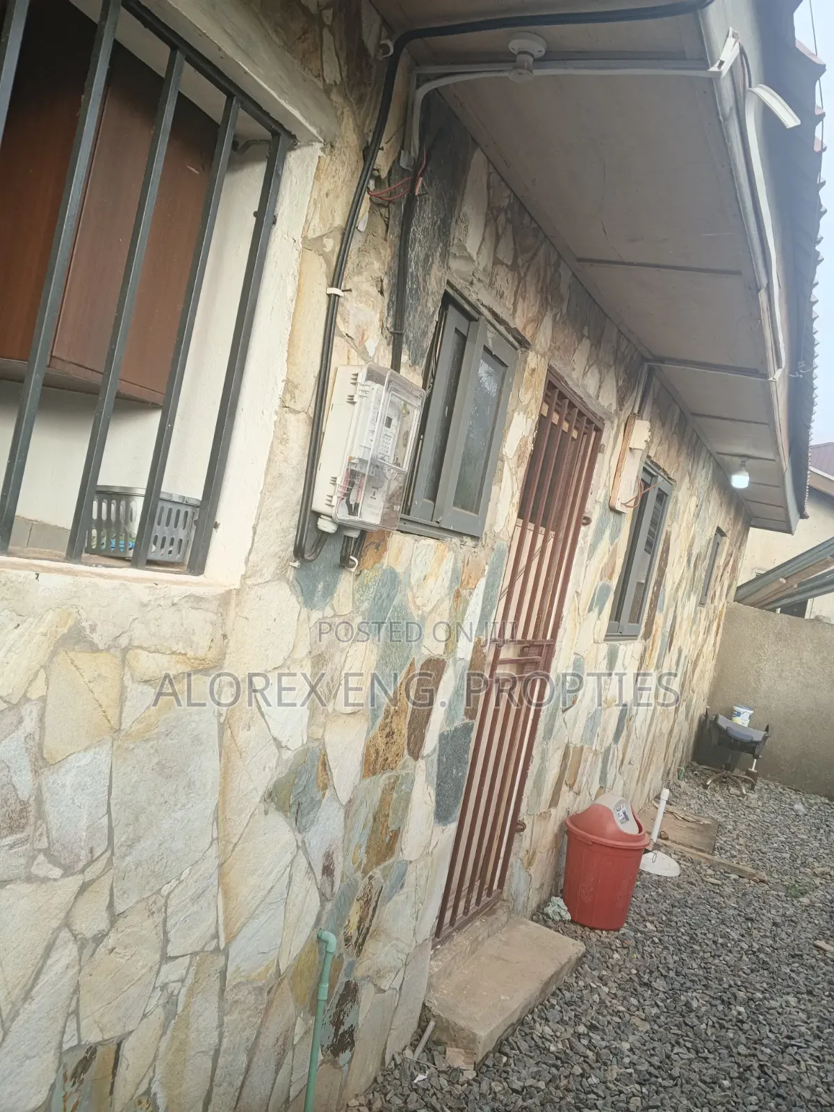 1bdrm Apartment in Adenta, Frafraha for rent