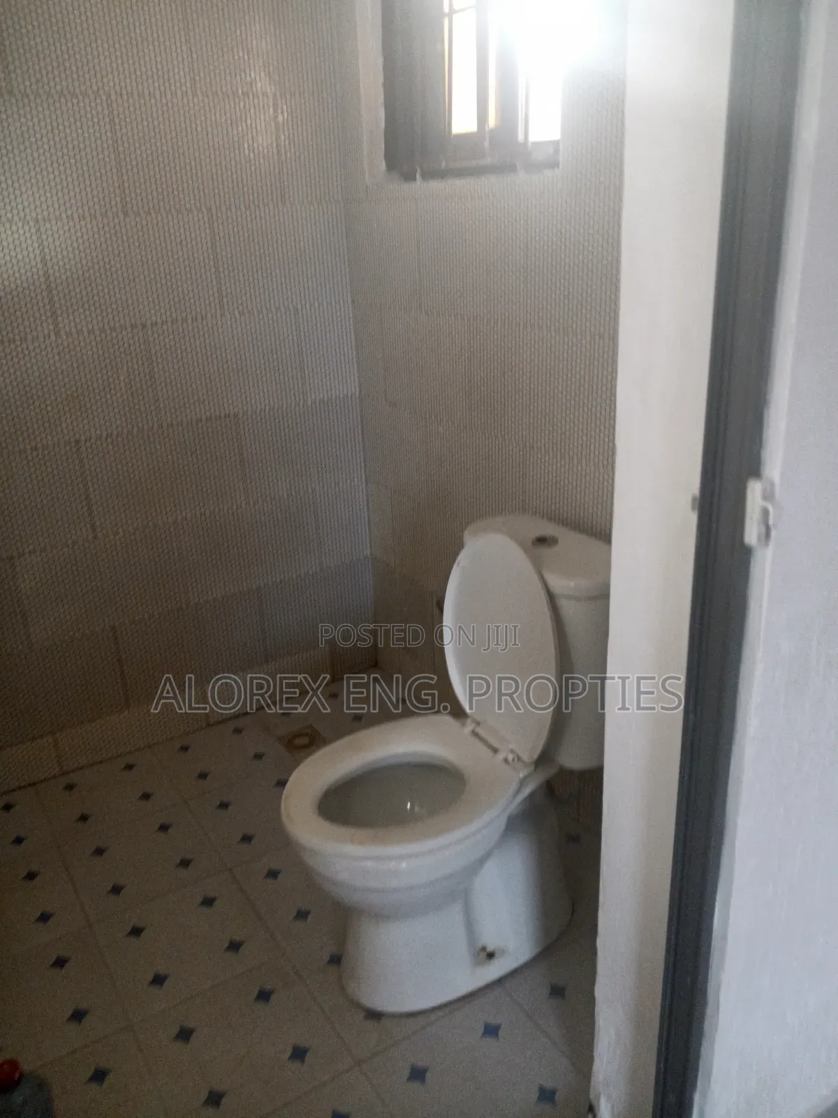 1bdrm Apartment in Adenta, Frafraha for rent